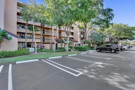 450 Egret Circle Delray Beach FL 33444