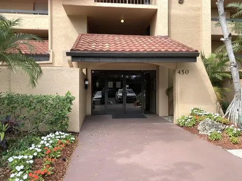 450 Egret Circle Delray Beach FL 33444