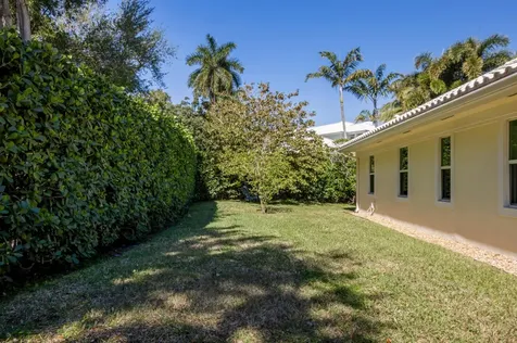 2385 Nw 46th Street Boca Raton FL 33431