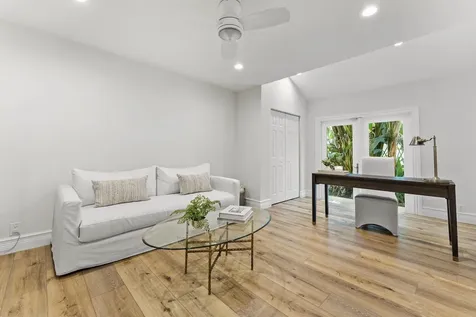 915 Parkside Circle Boca Raton FL 33486