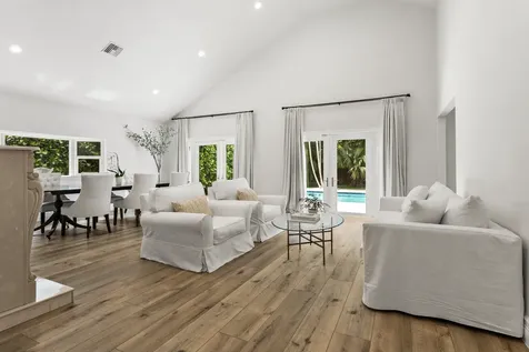 915 Parkside Circle Boca Raton FL 33486
