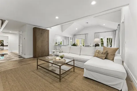 915 Parkside Circle Boca Raton FL 33486