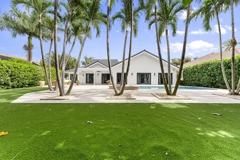 915 Parkside Circle Boca Raton FL 33486