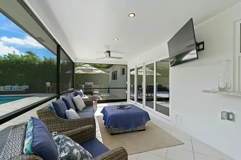 1093 Sw 14th Street Boca Raton FL 33486