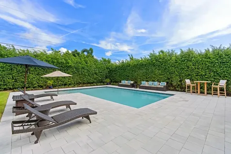 1093 Sw 14th Street Boca Raton FL 33486