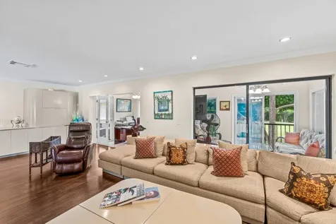 9 Stratford Drive Boynton Beach FL 33436