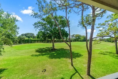 9 Stratford Drive Boynton Beach FL 33436