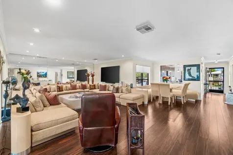 9 Stratford Drive Boynton Beach FL 33436