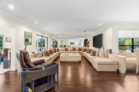 9 Stratford Drive Boynton Beach FL 33436