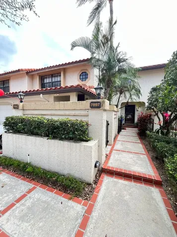 7895 La Mirada Drive Boca Raton FL 33433