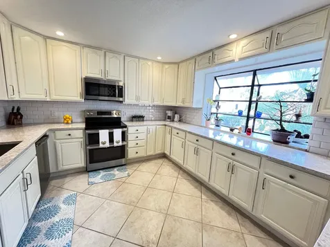 7895 La Mirada Drive Boca Raton FL 33433