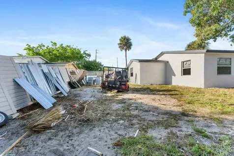 157 Ne 6th Court Deerfield Beach FL 33441
