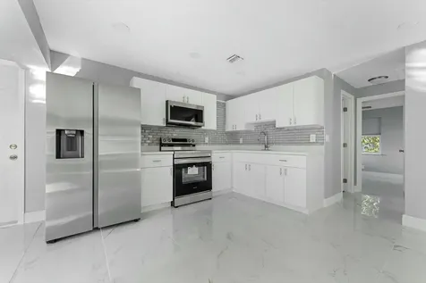 157 Ne 6th Court Deerfield Beach FL 33441
