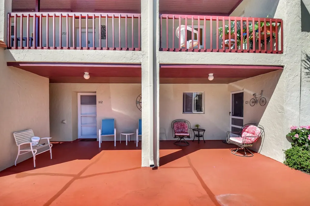 2601 Boundbrook Boulevard West Palm Beach FL 33406