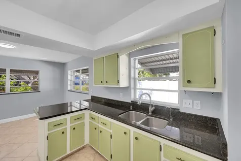 9174 Sw 2nd Street Boca Raton FL 33428