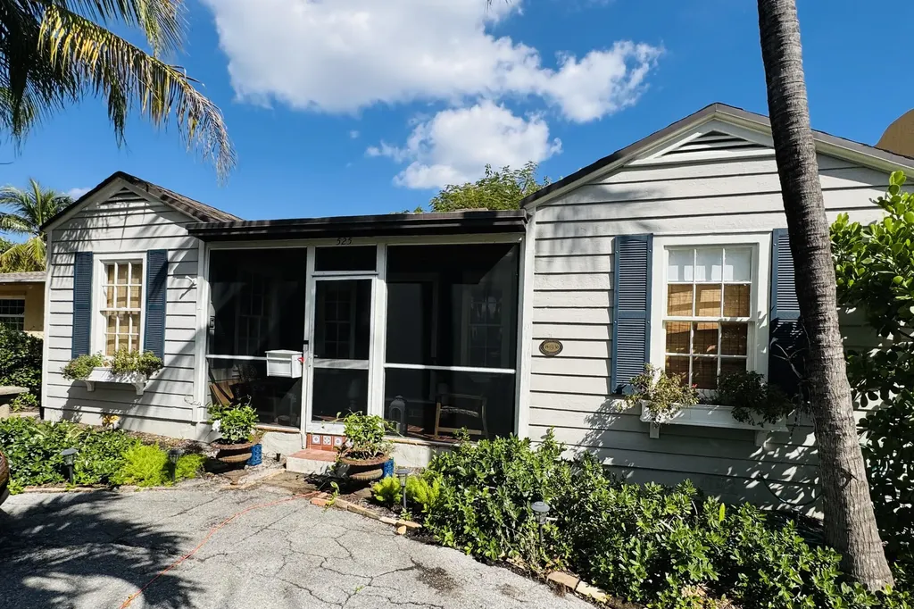 525 Flamingo Drive West Palm Beach FL 33401