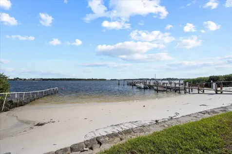 700 Ne 20th Lane Boynton Beach FL 33435