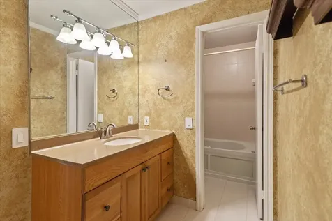 7585 Courtyard Run Boca Raton FL 33433