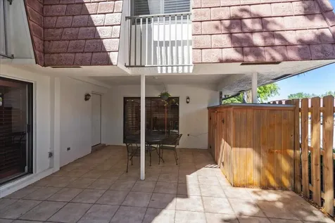 7585 Courtyard Run Boca Raton FL 33433