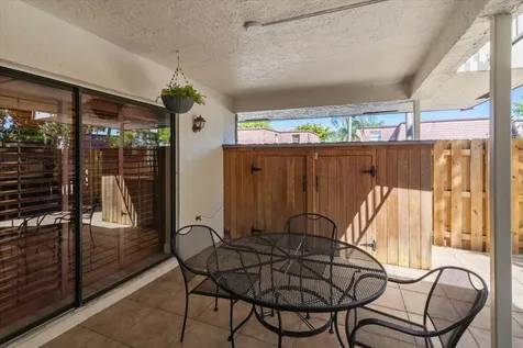 7585 Courtyard Run Boca Raton FL 33433