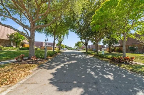 7585 Courtyard Run Boca Raton FL 33433