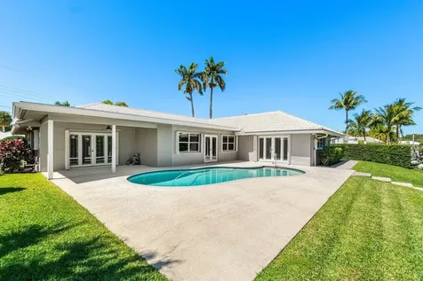 976 Sw Mulberry Way Boca Raton FL 33486