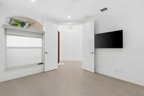 17033 Newport Club Drive Boca Raton FL 33496