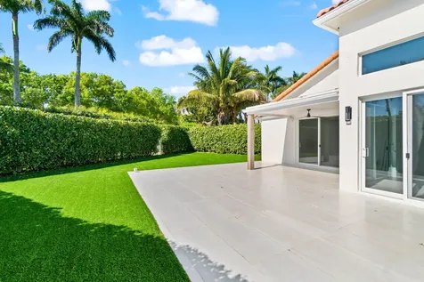 17033 Newport Club Drive Boca Raton FL 33496