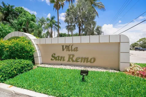 8232 Via Di Veneto Boca Raton FL 33496