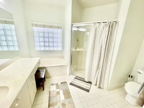 8232 Via Di Veneto Boca Raton FL 33496