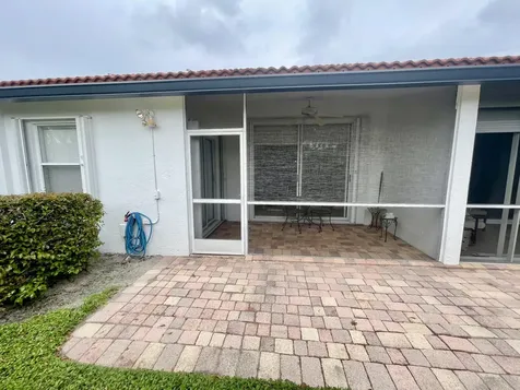 8232 Via Di Veneto Boca Raton FL 33496