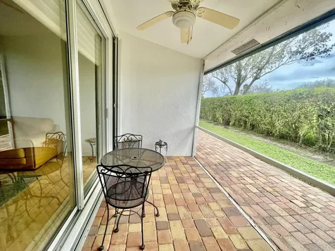 8232 Via Di Veneto Boca Raton FL 33496