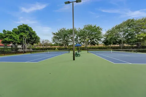 8232 Via Di Veneto Boca Raton FL 33496