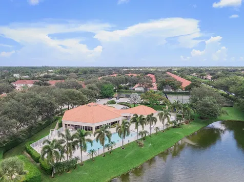 8232 Via Di Veneto Boca Raton FL 33496