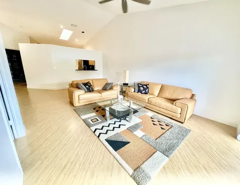 8232 Via Di Veneto Boca Raton FL 33496