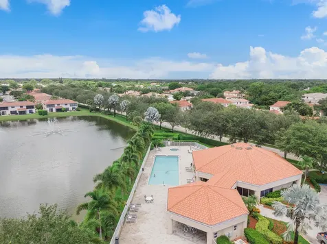 8232 Via Di Veneto Boca Raton FL 33496