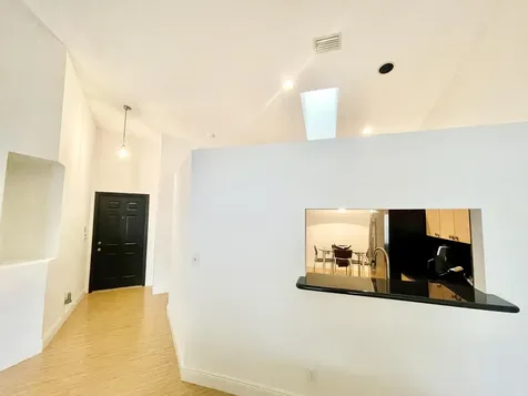 8232 Via Di Veneto Boca Raton FL 33496