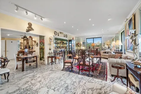 150 Bradley Place Palm Beach FL 33480