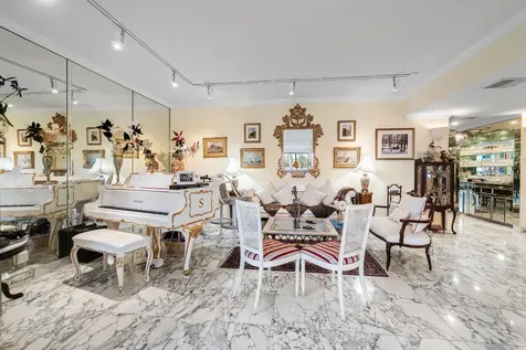 150 Bradley Place Palm Beach FL 33480