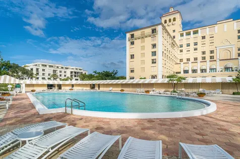 150 Bradley Place Palm Beach FL 33480