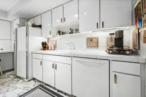 150 Bradley Place Palm Beach FL 33480