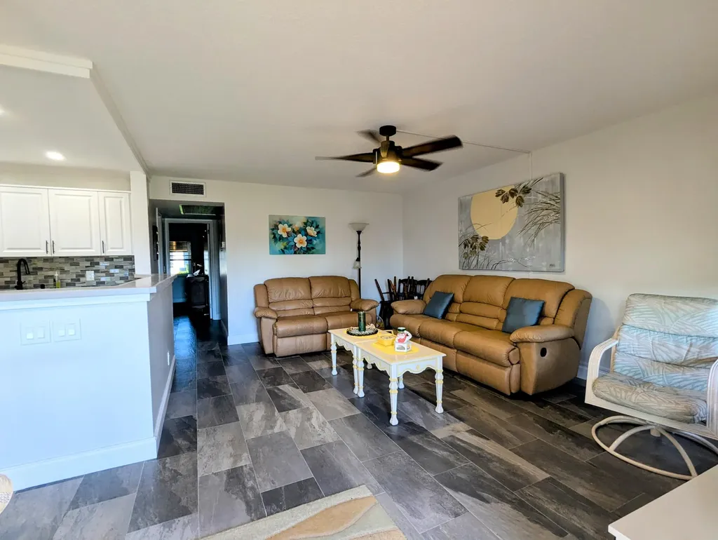 7 Hastings A West Palm Beach FL 33417