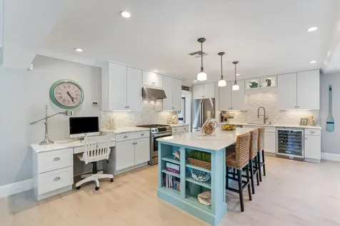 370 Ne 32nd Street Boca Raton FL 33431