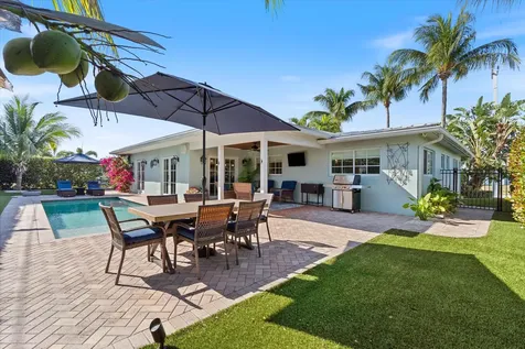 370 Ne 32nd Street Boca Raton FL 33431