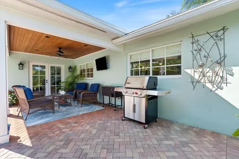 370 Ne 32nd Street Boca Raton FL 33431