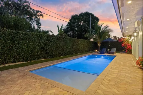 370 Ne 32nd Street Boca Raton FL 33431