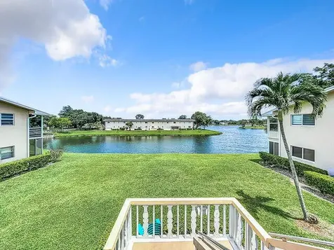 412 Chatham T West Palm Beach FL 33417