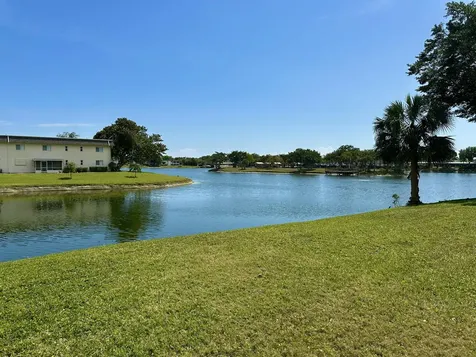 412 Chatham T West Palm Beach FL 33417