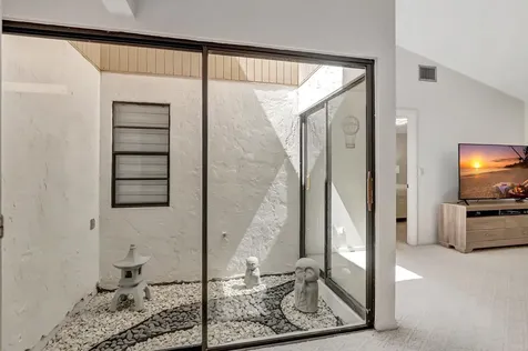 6853 Barbarossa Street Boca Raton FL 33433