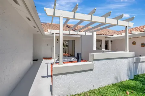 6853 Barbarossa Street Boca Raton FL 33433